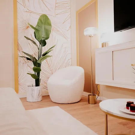 아파트 2-bedroom With Free Parking And High-speed Wi-fi