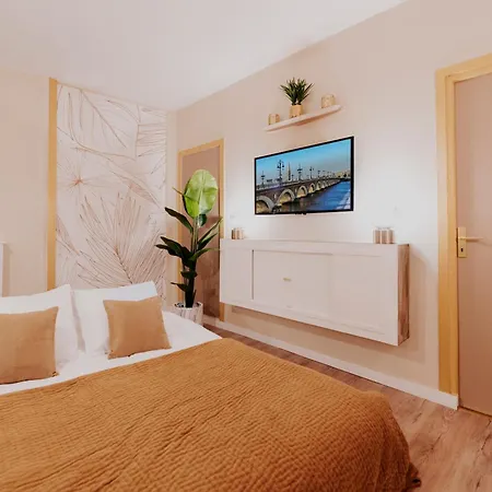 Free Parking - Self Checkin - Wifi - Balcony - Le Cheverus - Superbordeaux Appartement *
