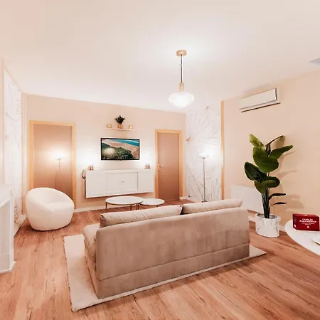 Appartement Free Parking - Self Checkin - Wifi - Balcony - Le Cheverus - Superbordeaux Bordeaux