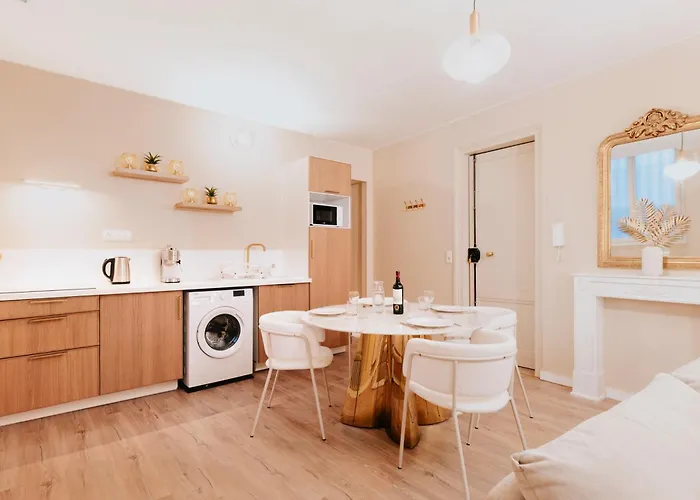 2-bedroom With Free Parking And High-speed Wi-fi 아파트